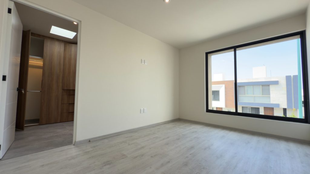 qalb-canadas-ocho-recamara